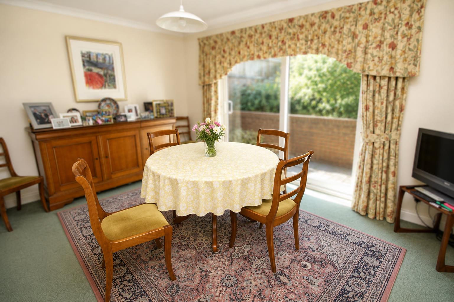 Fairway Avenue, Tilehurst, Reading